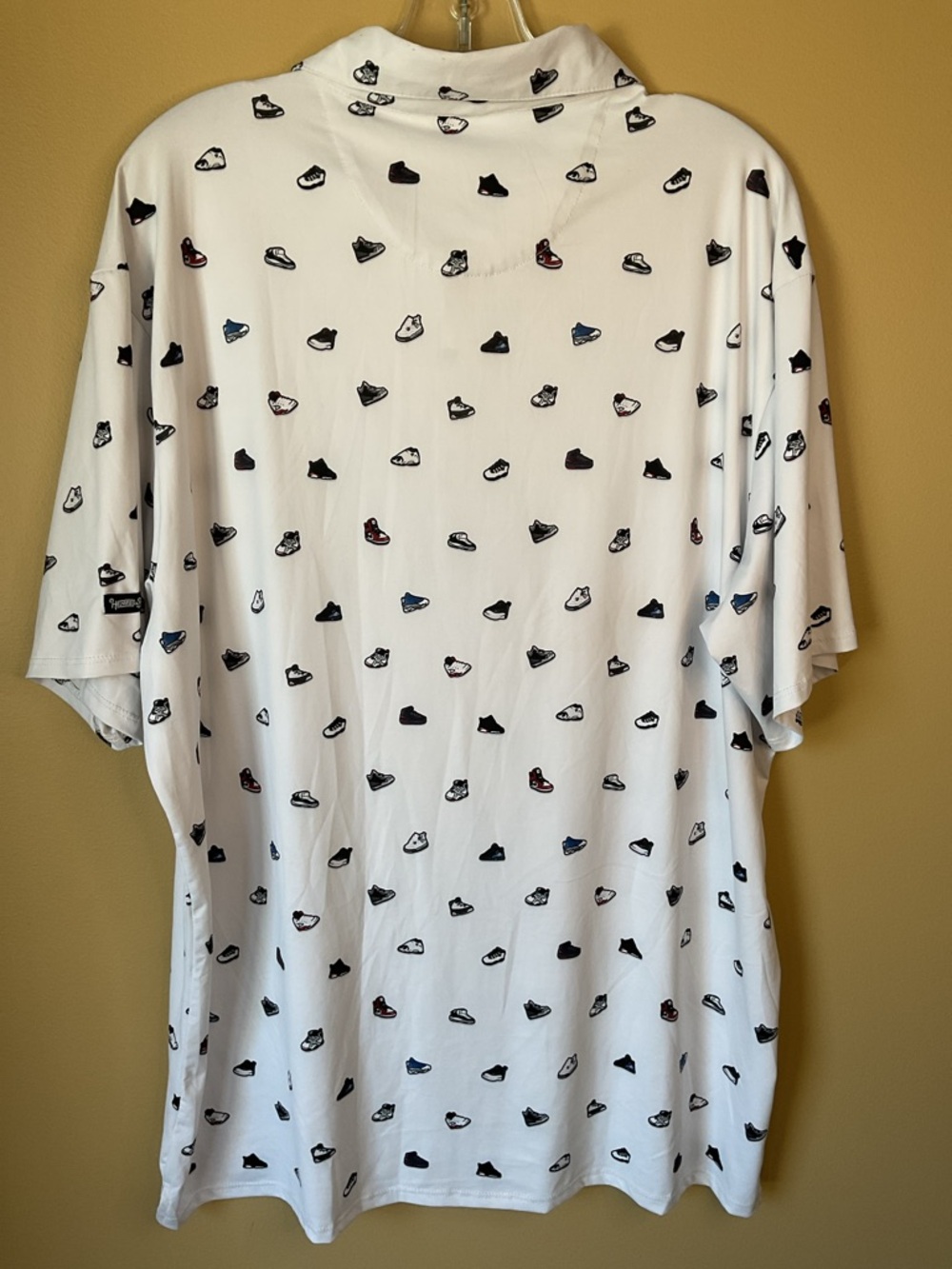 Men's Hazards & Bogeys White Polo Golf Shirt with Sneaker Print Size XL - Picture 3 of 4